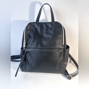 Relic Fossil Black Pebbled Backpack Adjustable Straps Multiple Pockets & Zipper